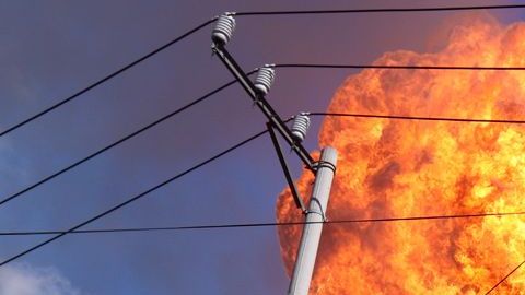 Las llamas alcanzaron varios pies de altura.