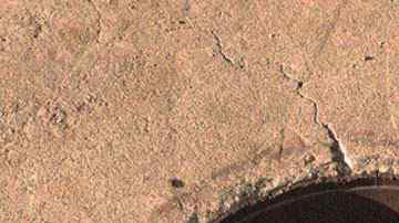 La Policía descubrió el cadáver de la mujer en un pozo.