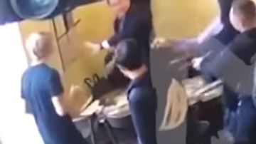Alexandr Kokorin y Pável Mamáev agredieron a dos funcionarios al interior de una cafetería