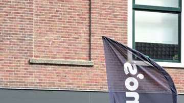 La mujer pidió auxilio y este llamó al 911.