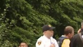 La Policía reportó la presencia de un tirador activo.