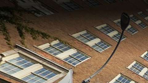 La suite dúplex se ubica en la cima de este hotel, en 25 East 77th St