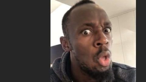 Usain Bolt se indignó por una solicitud de examen antidopaje.