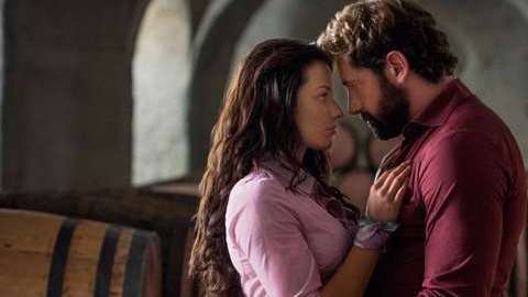 Irina Baeva y Gabriel Soto son los protagonistas de "Vino El Amor"