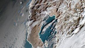 Avanza Willa en el Pacífico mexicano.