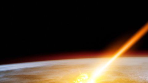 Los científicos no habían imaginado que un asteroide podía ser el responsable de esos hoyos.