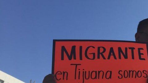 104396392_fotocontramigrantes1