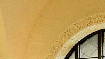 Electores van a las urnas en Union Station en Denver, Colorado.