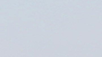 Vista de gases lacrimógenos lanzados el domingo en la frontera