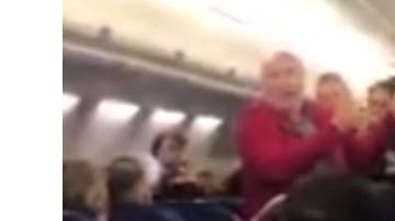 El hombre se disculpó por el incidente que protagonizó.