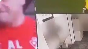 En la imagen se observa el momento en que los árbitros del VAR celebran