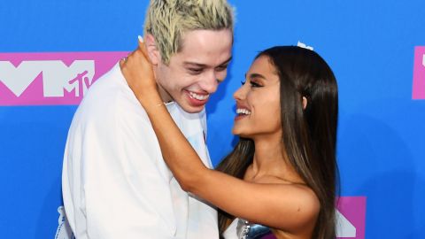 Pete Davidson y Ariana Grande rompieron su compromiso.