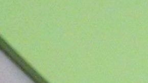 Anthony Scinta con su premio de lotería.