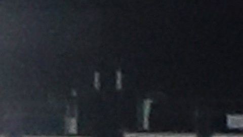 MAN35. THOUSAND OAKS (ESTADOS UNIDOS), 08/11/2018.- Los investigadores entran en el lugar del tiroteo, el bar Borderline, en la localidad de Thousand Oaks, California, Estados Unidos, hoy 8 de noviembre de 2018. Al menos 12 personas han muerto en este tiroteo perpetrado por un individuo aun sin identificar, que también ha sido encontrado muerto en el interior del bar. EFE/