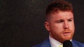 Saúl 'Canelo' Álvarez se compró una camioneta de $200,000 dólares.