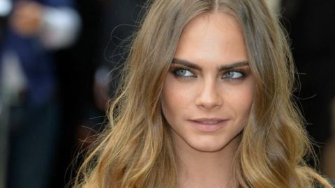 Cara Delevingne es uno de los rostros más reconocidos del modelaje británico.