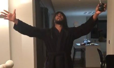 Patrice Evrá y su extraña defensa del fútbol argentino.