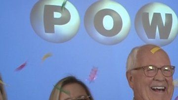 Lerynne West, una de las ganadoras del Powerball de $700 millones.