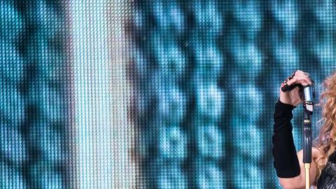 Shakira ofreció conciertos el 11 y 12 de octubre en el estadio Azteca