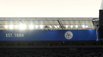 Dos minutos de silencio se guardaron previo al juego entre Leicester City y Burnley