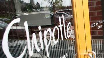 Chipotle dice que reentrenó a sus empleados.