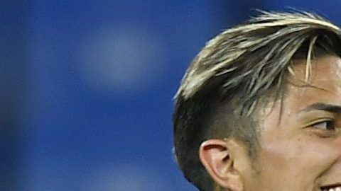 Carlos Salcedo, jugador mexicano del Eintracht Frankfurt alemán.