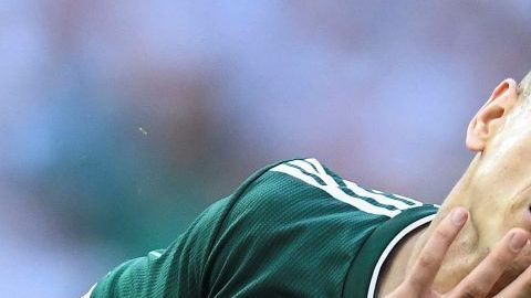 Javier 'Chicharito' Hernández sigue levantando polémica con sus declaraciones.