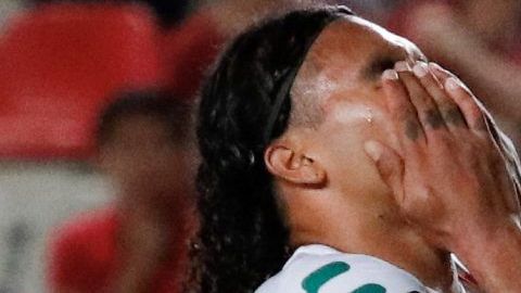 Carlos 'Gullit' Peña ya no es requerido por los Rayos del Necaxa y regresará a Escocia.