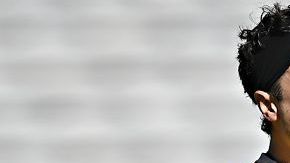 Guillermo Ochoa y Raul Jimenez, durante el entrenamiento del Tri en Córdoba.