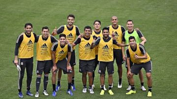 Jugadores de la selección mexicana de fútbol durante un entrenamiento en Mendoza, Argentina.