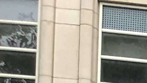 Reportes a las afueras de la Corte Federal de Brooklyn durante el primer día del juicio de El Chapo.