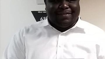 Este hombre pasó de estar preso a ser abogado.