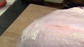 Esta receta de pavo es la sensación en Internet y no precisamente por su practicidad.