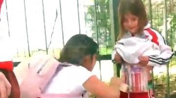 La mujer que le colocó bengalas a su hija tendrá que realizar trabajos comunitarios