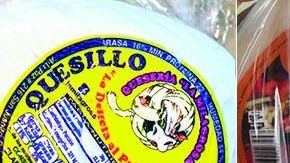 Aunque en el quesillo marca Alebrije (derecha) no se detectó salmonela, también fue retirado del mercado.