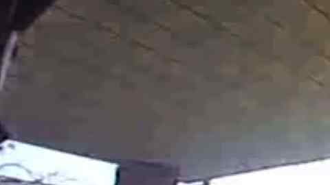 La mujer reveló que el mueble en la que apareció la imagen se lo regaló un vecino poco antes de morir.