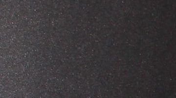 Claire Foy y Fede Álvarez en la premiere de The Girl in the Spider's Web en Nueva York.