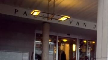 Asegura que las mujeres en Tinder se "espantan" al ver su verdadera edad.