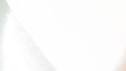 La joven planea costear sus estudios universitarios con parte del dinero de la subasta.