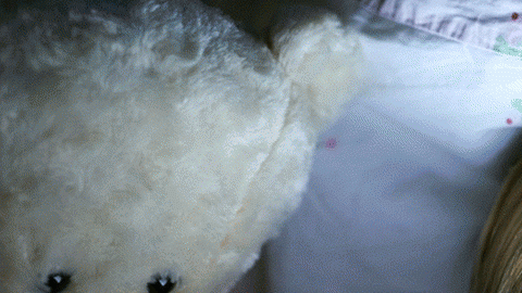 El reporte sugiere que el vínculo entre el sueño y el tiempo de exposición a una pantalla es "muy modesto".