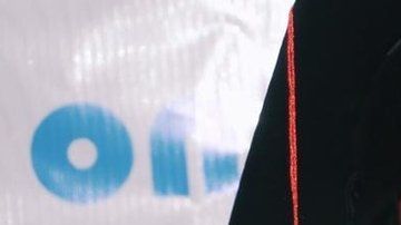 Nargis ahora hace campaña por la educación de las mujeres en su país de origen.