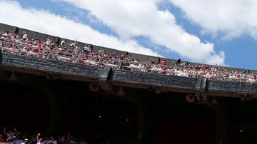 104555961_hi050883929