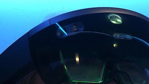 Las gafas Hololens usan realidad mixta.