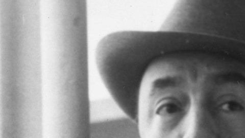 Pablo Neruda (1904-1973) es quizás el poeta chileno más conocido.