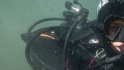 Los buzos han encontrado más de 10 mil objetos en el Lago Titicaca.