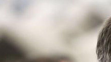 George HW Bush mantuvo su identidad secreta durante diez años.