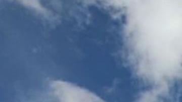 Con 102 años, se tiró con un paracaídas y marcó un récord.