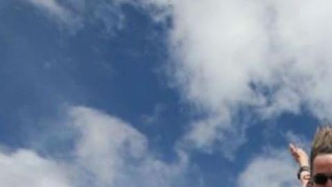 Con 102 años, se tiró con un paracaídas y marcó un récord.