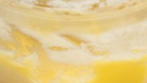 Ghee en sánscrito, significa "brillante".