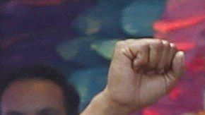 AMLO, junto a su esposa, recibe el Bastón de Mando.